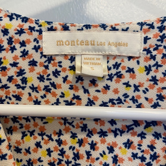 Colorful Wrap Blouse - Picture 2 of 5